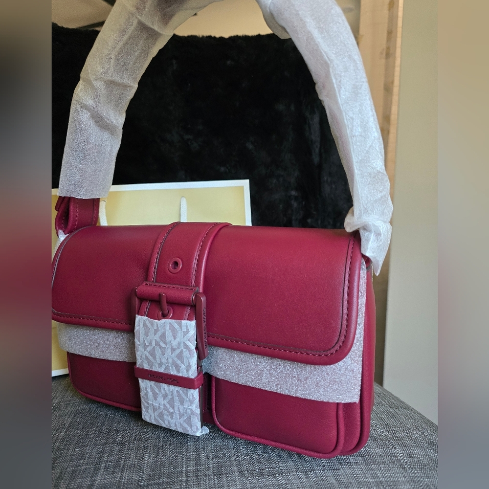 Michael Kors Burgundy Shoulder Bag Or Handbag